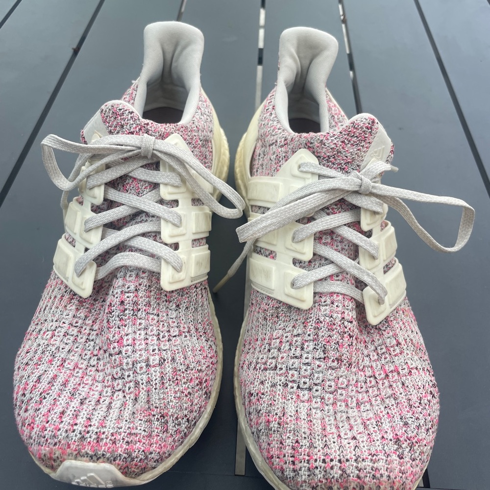 Women’s adidas ultra boost sneakers, pink size 9